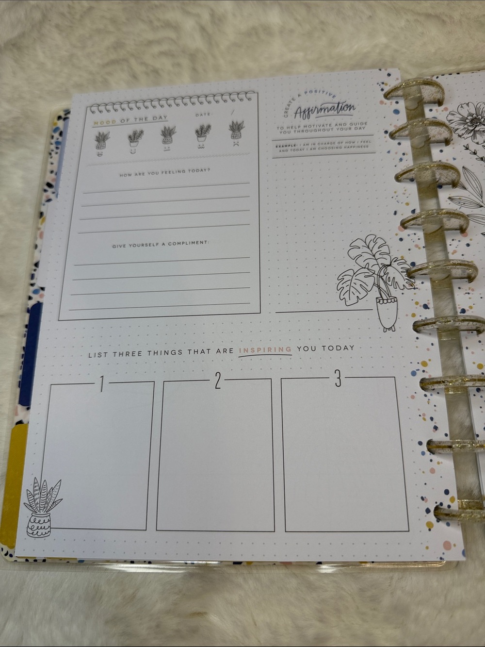 The Happy Planner - Hello Happy - CLASSIC GUIDED MOOD JOURNAL - Picture 5 of 11